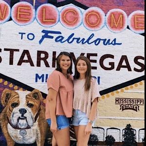 Meet your Posher, Ashley